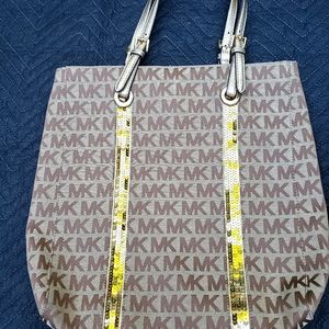 Brand new Michael Kors purse